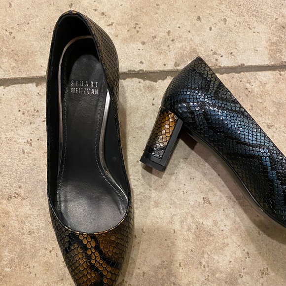 Sale!  BOGO Stuart Weitzman Metallic Snakeskin Pumps Size 7 EUC - Picture 4 of 5